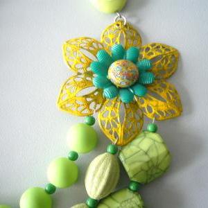 Green Statement Necklace, Wedding Necklace Flower..