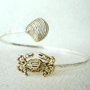 Silver crab bracelet with a shell, wrap style