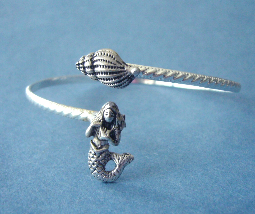 Silver Mermaid Cuff Bracelet With A Seashell Wrap Style